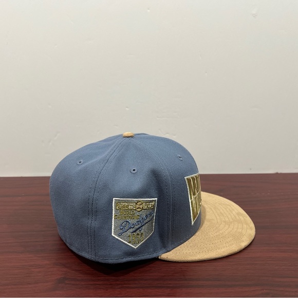 New Era, 59Fifty Fitted Hat, Brooklyn Dodgers, Suede Brim - Picture 5 of 13
